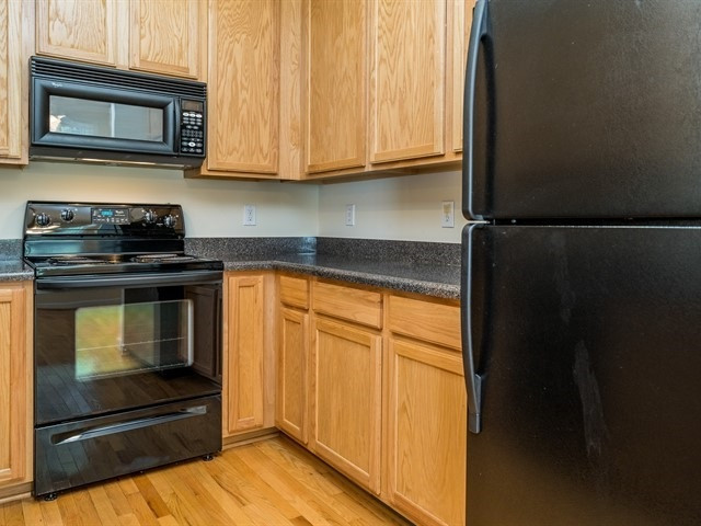 5404 Goldenglow Way Raleigh, NC 27606 - Photo 12 of 28 Kitchen