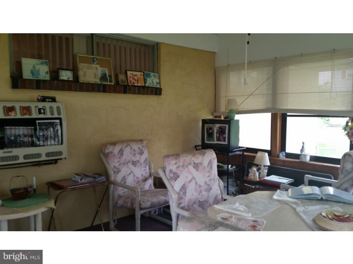208 Pulaski Avenue Riverside, NJ 08075 - Photo 5 of 11