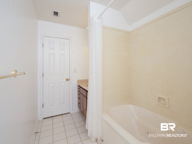 18700 East River Road South Silverhill, AL 36576 - Photo 27 of 32