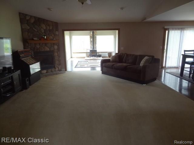 9215 Currie Road Northville, MI 48167 - Photo 9 of 20 DSC02803.JPG