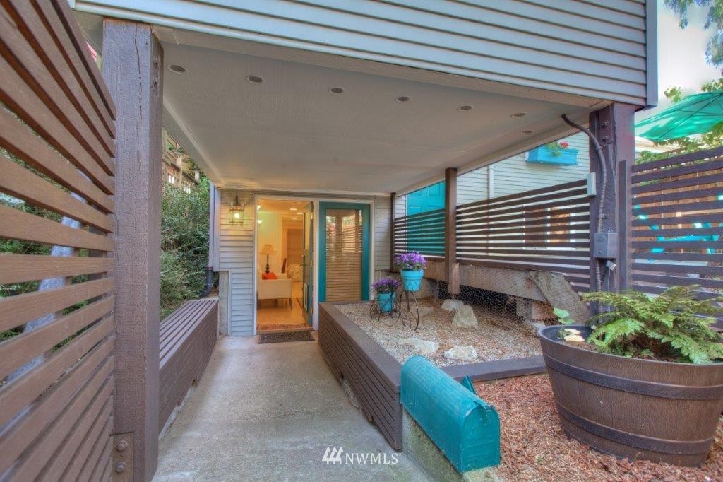 716 North 67th Street Seattle, WA 98103 - Photo 11 of 21 Gallery Image 11