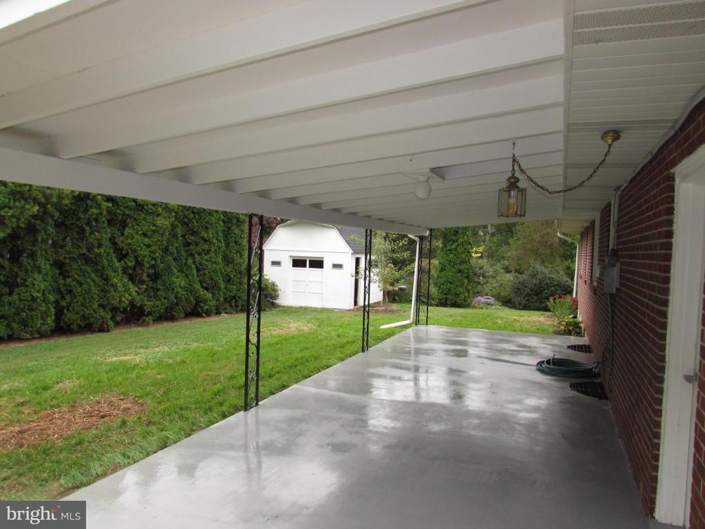 1701 Zarker Road Lancaster, PA 17601 - Photo 16 of 20