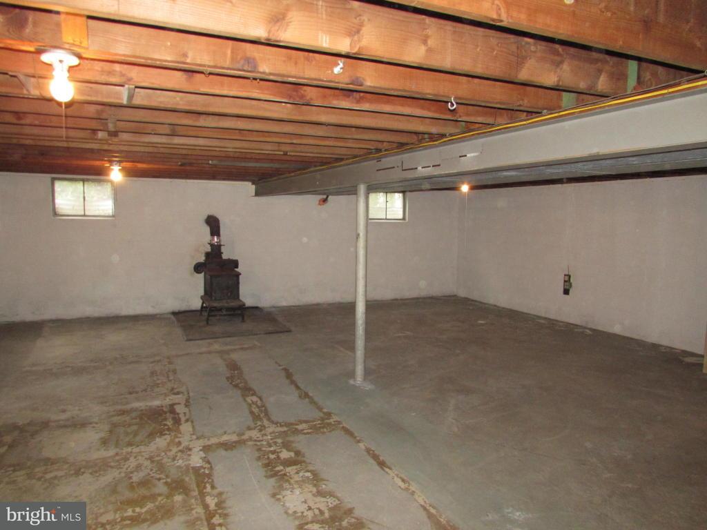 1701 Zarker Road Lancaster, PA 17601 - Photo 19 of 20
