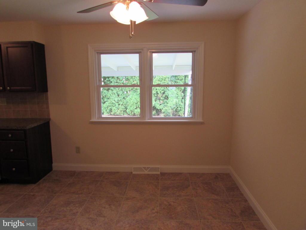 1701 Zarker Road Lancaster, PA 17601 - Photo 9 of 20