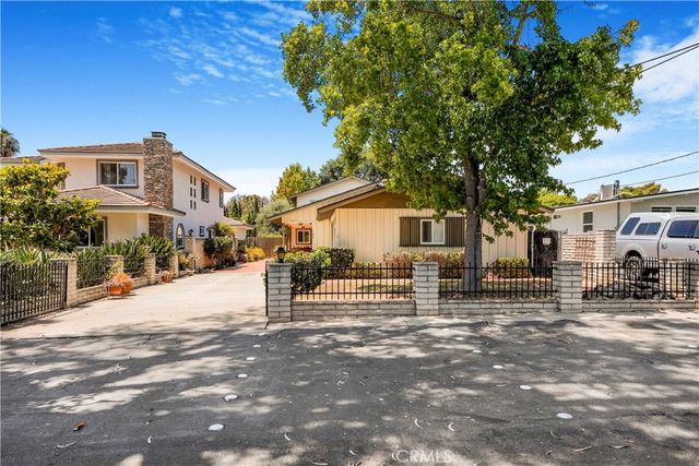 $2,000,000 | 1300 Oak Avenue, Carlsbad, CA 92008