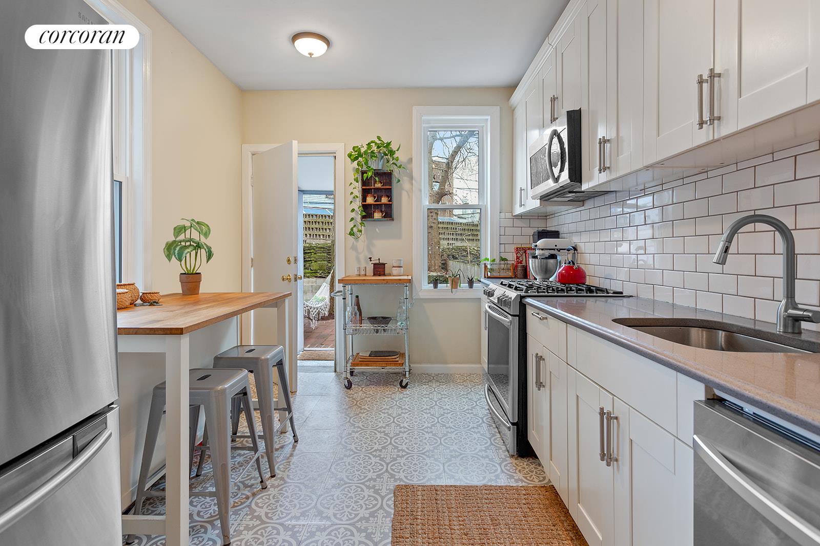 1281 Union Avenue Bronx, NY 10459 - Photo 4 of 13