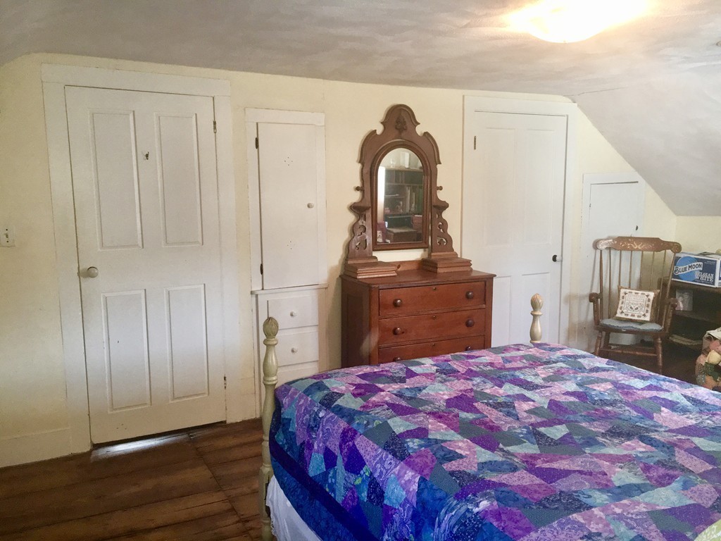 137 Uxbridge Road Mendon, MA 01756 - Photo 16 of 23 Gallery Image 16