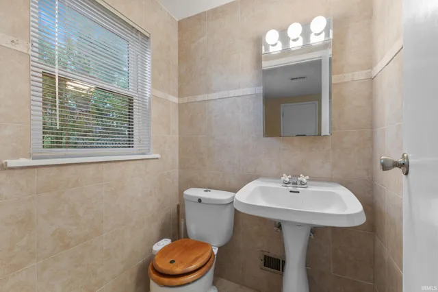 $329,900 | 4021 East Morningside Drive, Bloomington, IN 47408