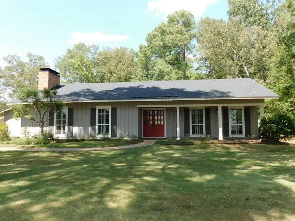 $399,900 | 1014 Janice Drive, Springhill, LA 71075