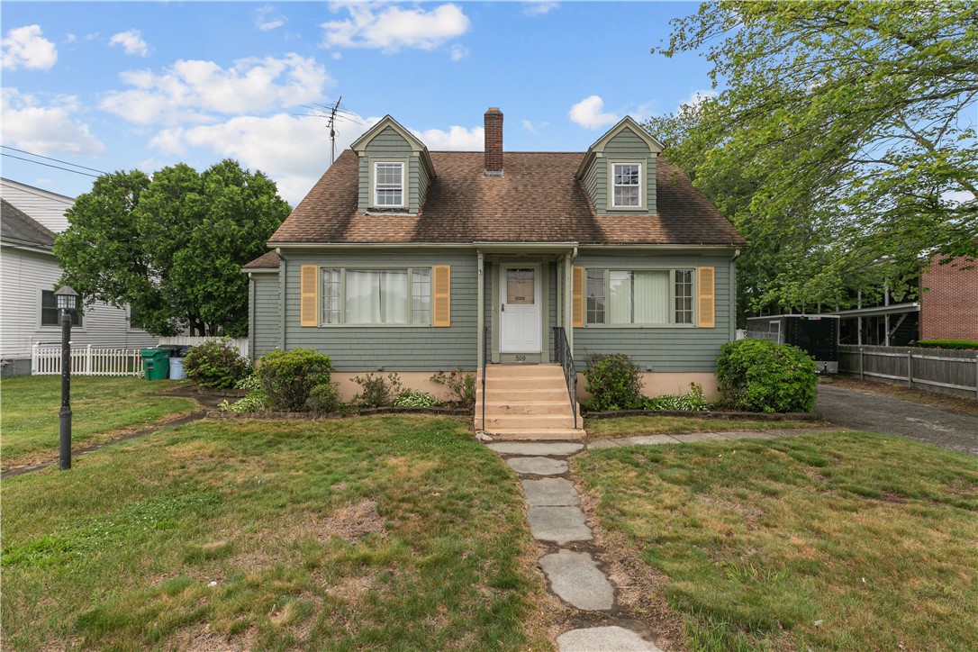 509 West Shore Road Warwick, RI 02889 - Photo 1 of 47