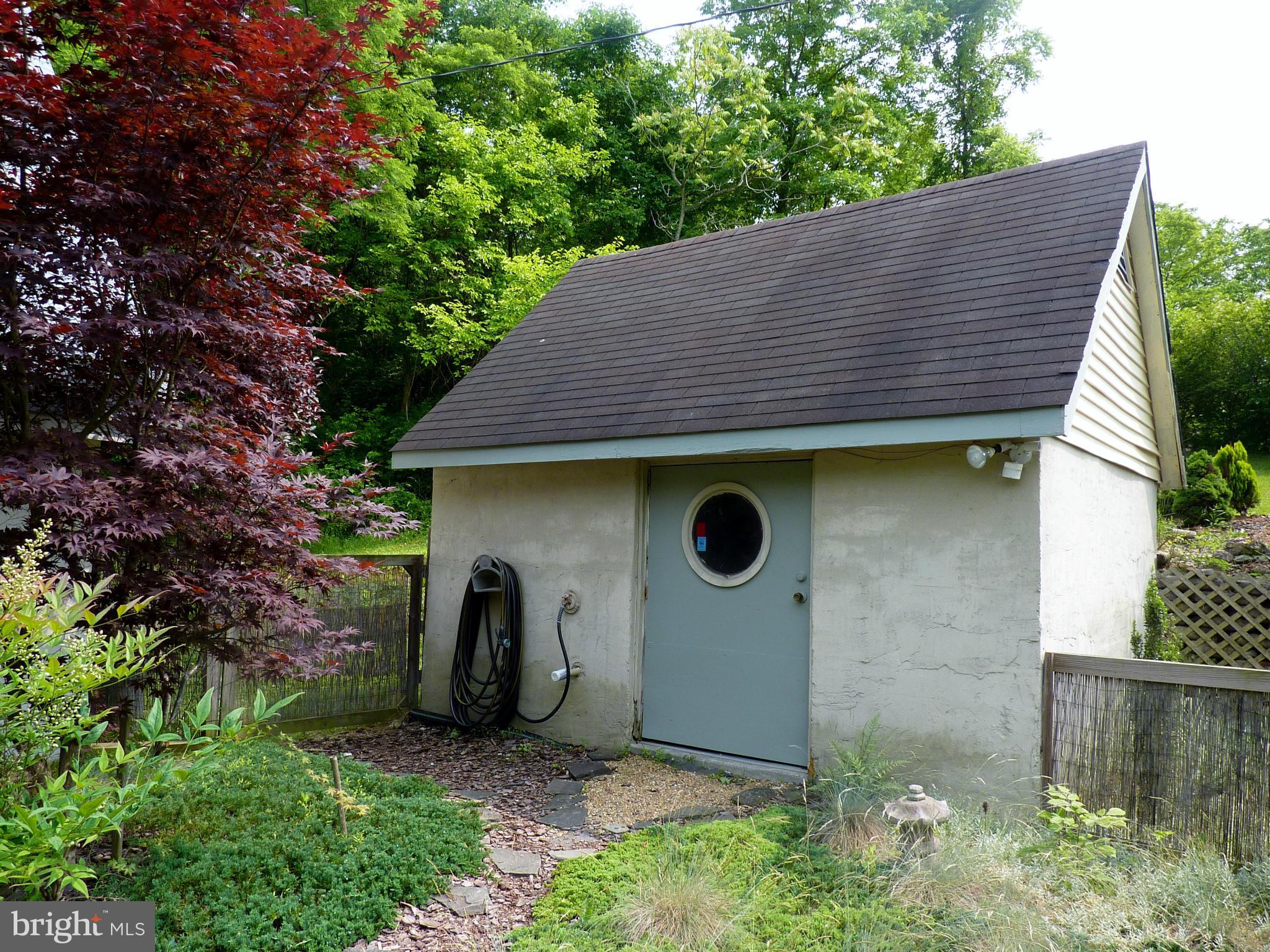 265 Apple Jack Road Linden, VA 22642 - Photo 28 of 30 One of Two storage sheds