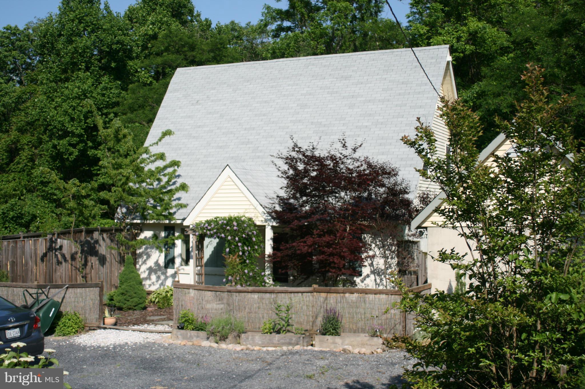 Exterior (Front)