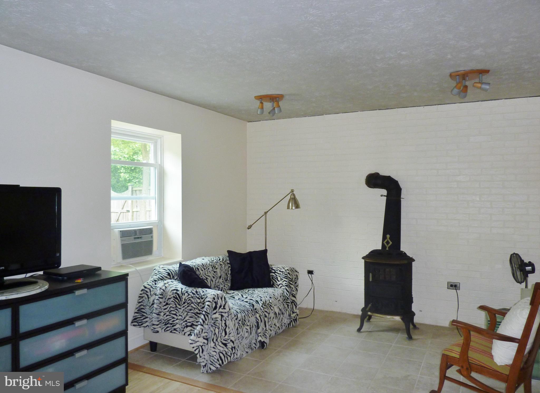 Family Room w/wood stove