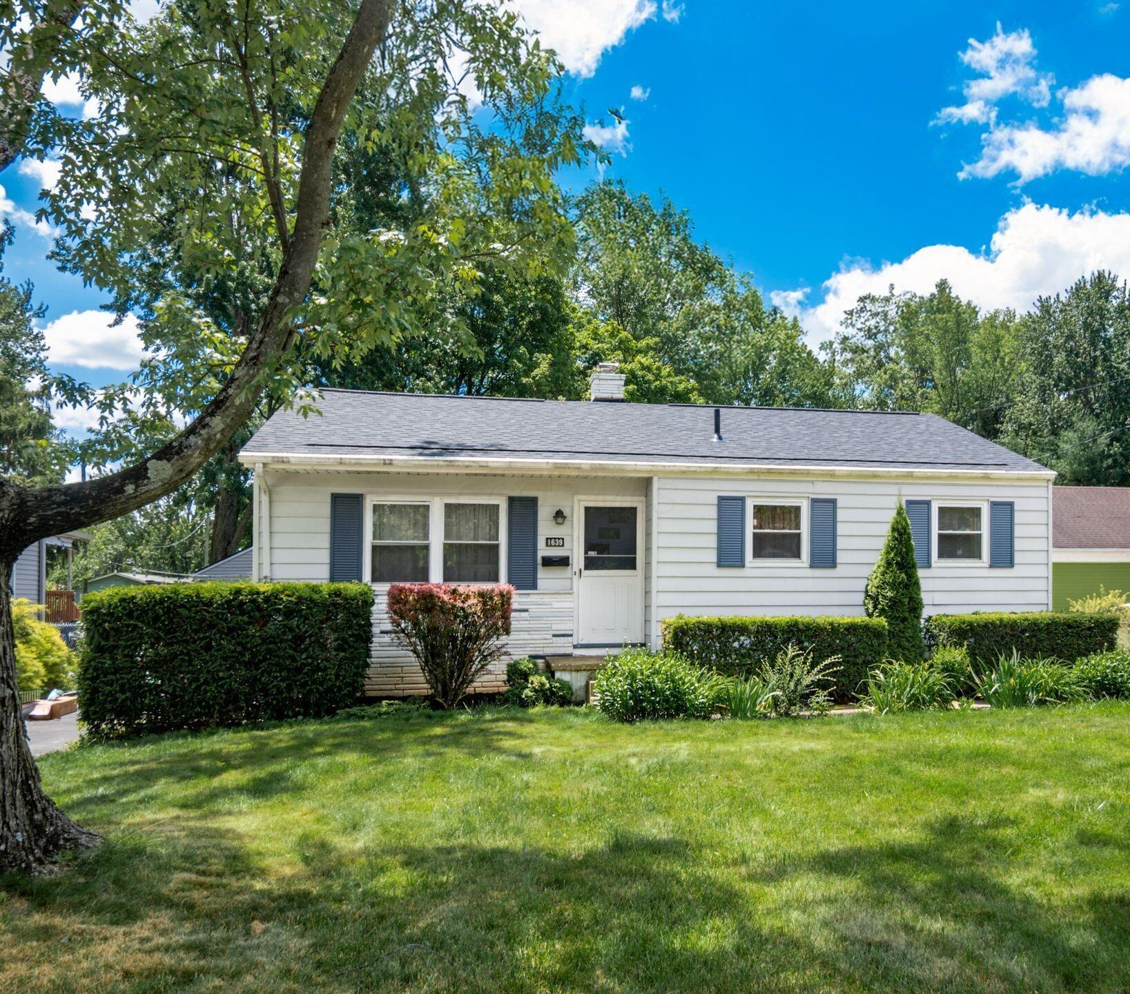 1639 East Cooke Road Columbus, OH 43224 - Photo 1 of 35