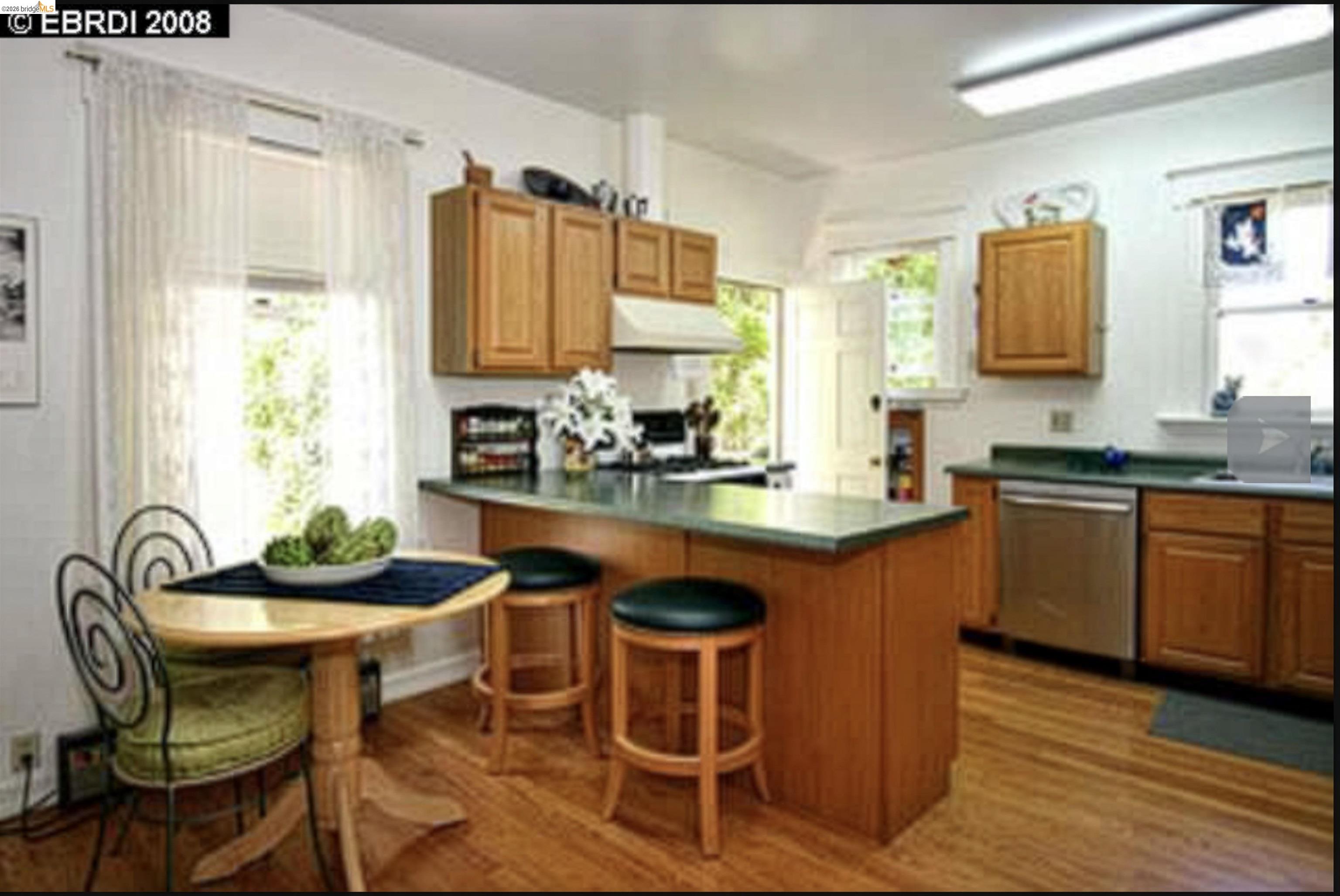 1931 Stuart Street Berkeley, CA 94703 - Photo 5 of 15