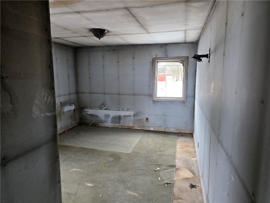 6705 Townline Road Williamson, NY 14589 - Photo 23 of 38