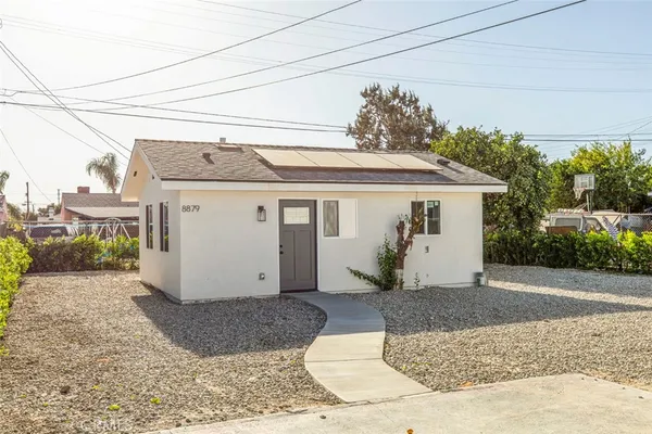 $2,100 | 8879 Morehart Avenue, Sun Valley, CA 91352