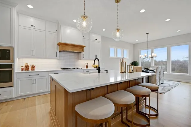 $1,396,500 | 17100 Earnshaw Street, Overland Park, KS 66210