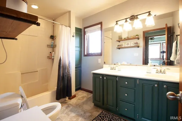 $665,000 | 3930 North 40 East, Angola, IN 46703