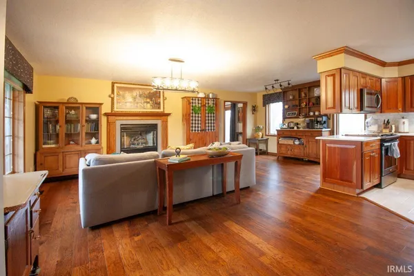 $665,000 | 3930 North 40 East, Angola, IN 46703