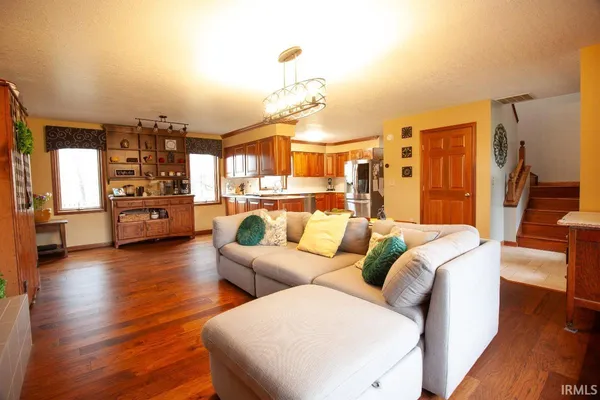$665,000 | 3930 North 40 East, Angola, IN 46703