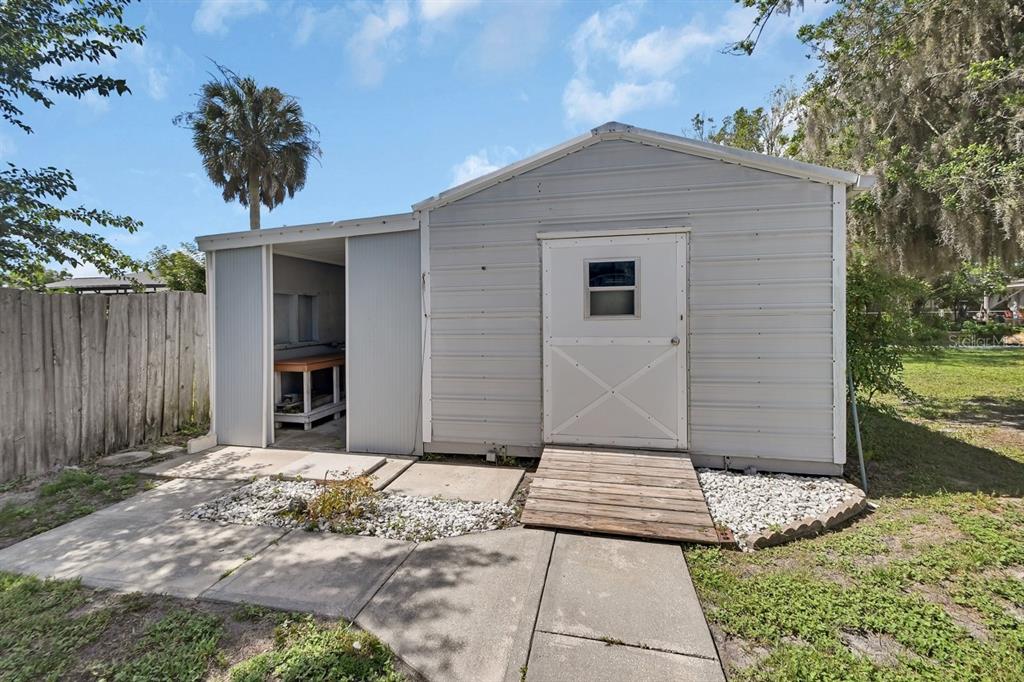 1637 Hontoon Road DeLand, FL 32720 - Photo 2 of 38