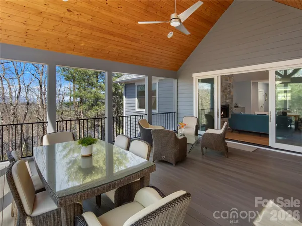 $1,150,000 | 255 Dalhousie Court, Flat Rock, NC 28731