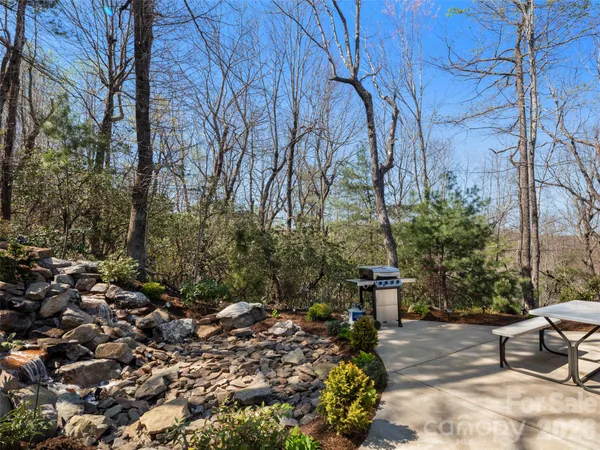 $1,150,000 | 255 Dalhousie Court, Flat Rock, NC 28731