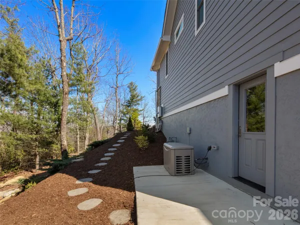$1,150,000 | 255 Dalhousie Court, Flat Rock, NC 28731
