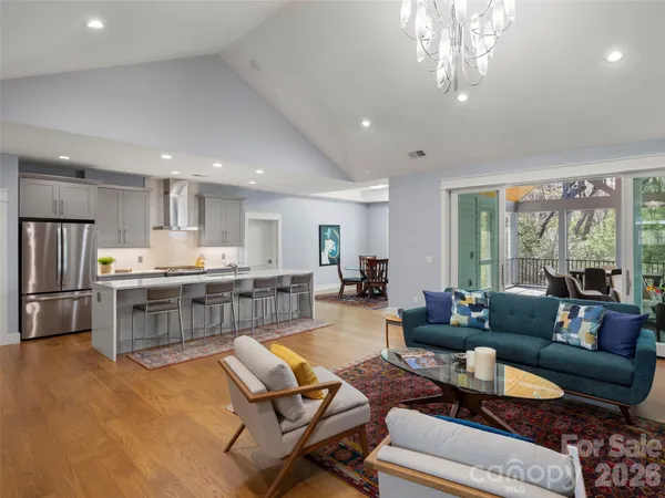 $1,150,000 | 255 Dalhousie Court, Flat Rock, NC 28731