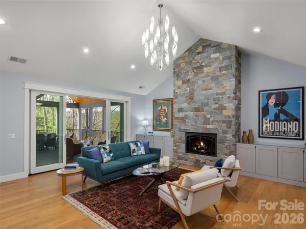 $1,150,000 | 255 Dalhousie Court, Flat Rock, NC 28731