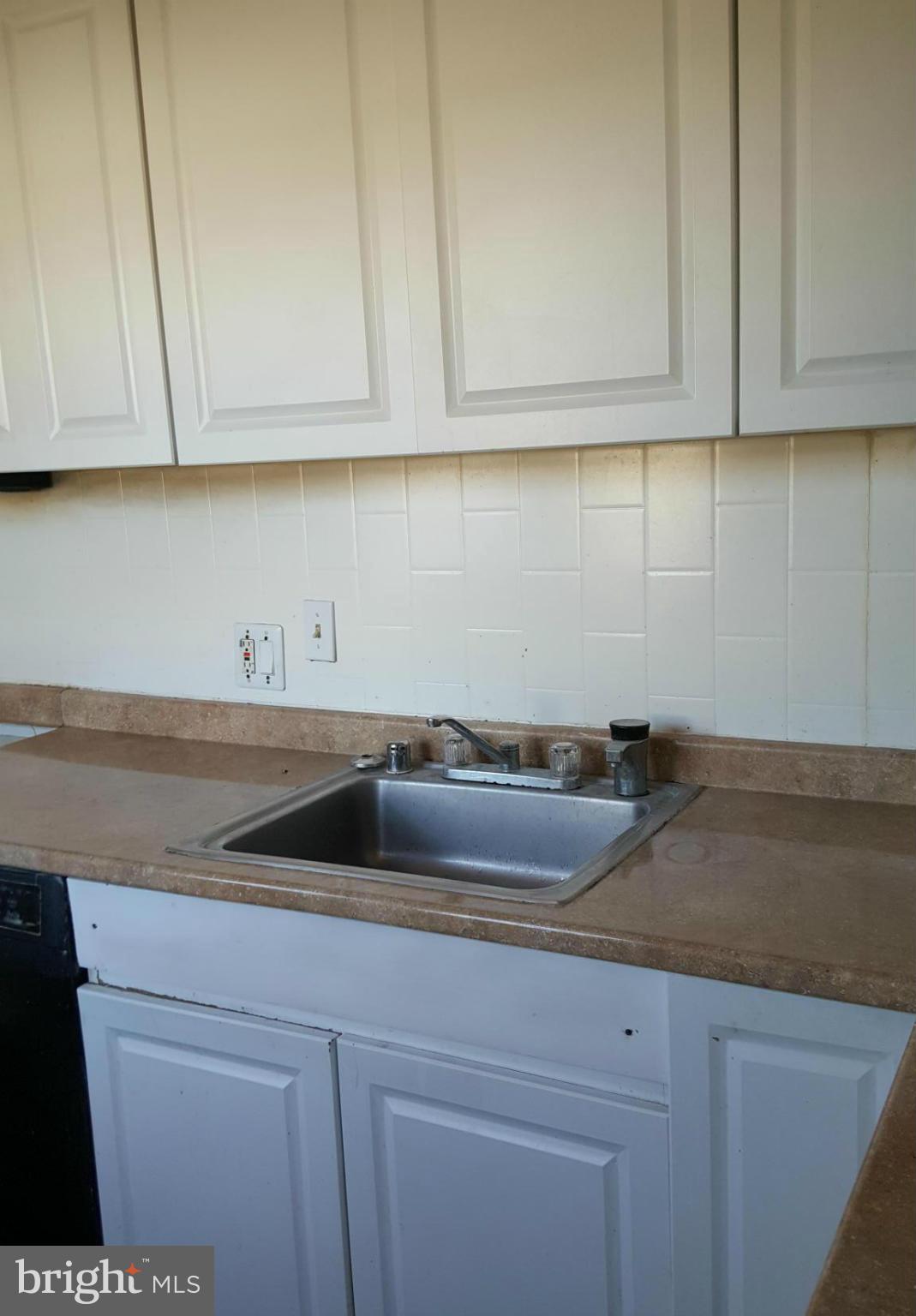 5000 Old Court Road Randallstown, MD 21133 - Photo 9 of 28 Kitchen