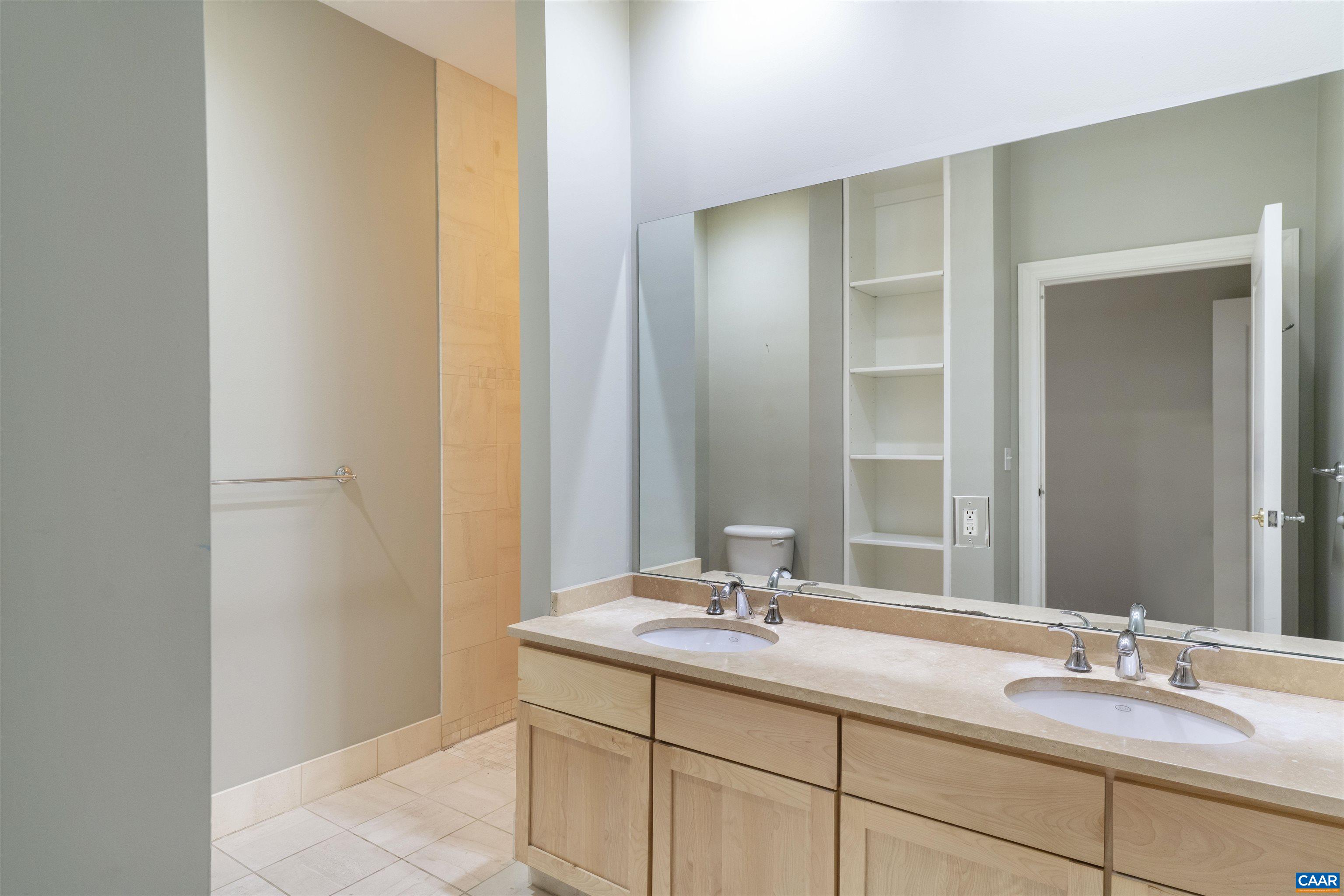 112 5th Street Southeast, Unit 3D RENTAL Charlottesville, VA 22902 - Photo 27 of 33