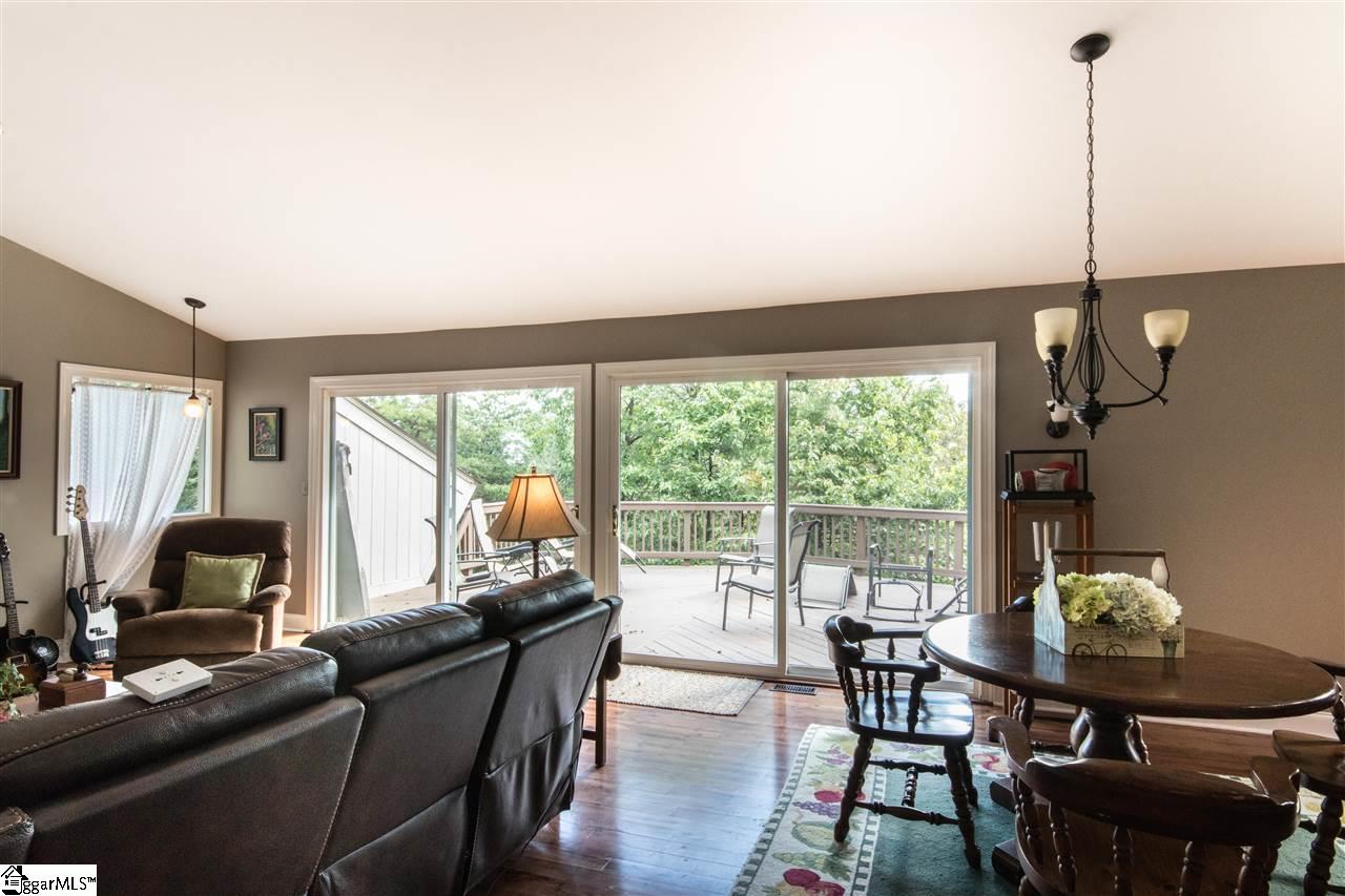 12 Altamont Forest Road Greenville, SC 29609 - Photo 4 of 21