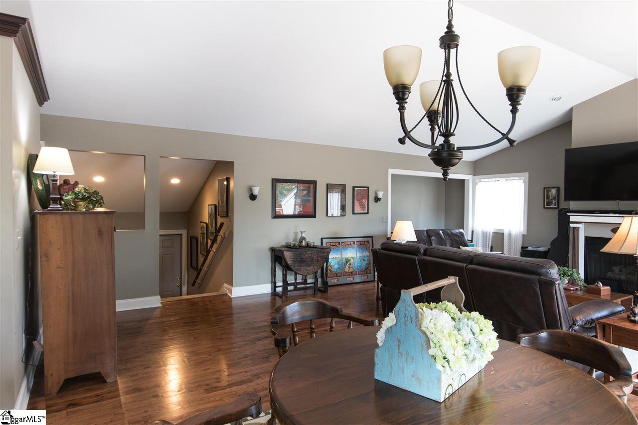 12 Altamont Forest Road Greenville, SC 29609 - Photo 9 of 21