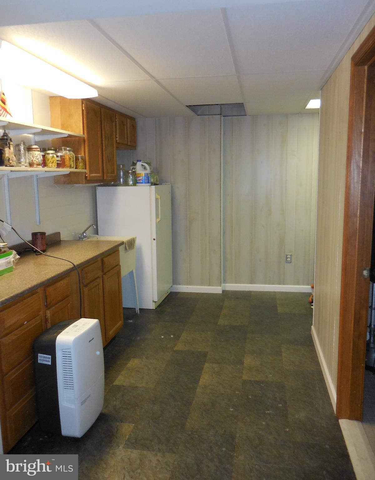 2854 Boliver Road Fort Valley, VA 22652 - Photo 21 of 29 Laundry room
