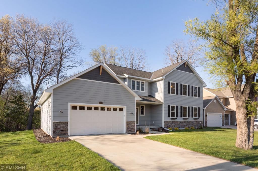 1089 Sherwood Road Shoreview, MN 55126 - Photo 2 of 45 Gallery Image 2