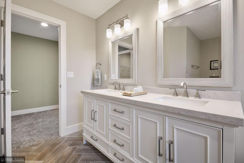 1089 Sherwood Road Shoreview, MN 55126 - Photo 27 of 45 Gallery Image 27