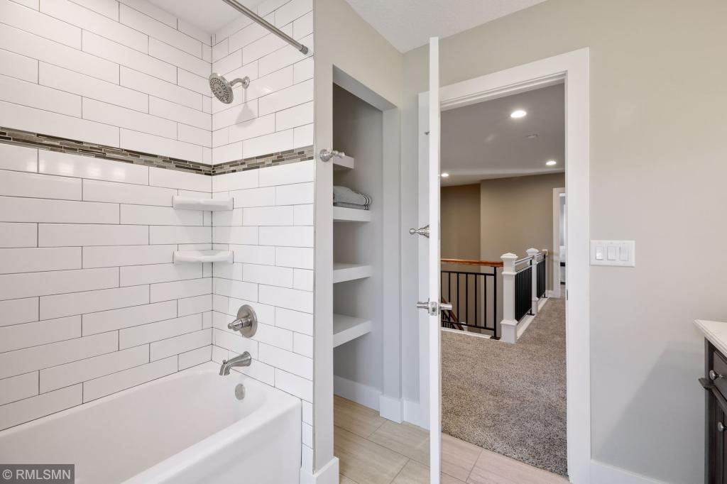1089 Sherwood Road Shoreview, MN 55126 - Photo 31 of 45 Gallery Image 31