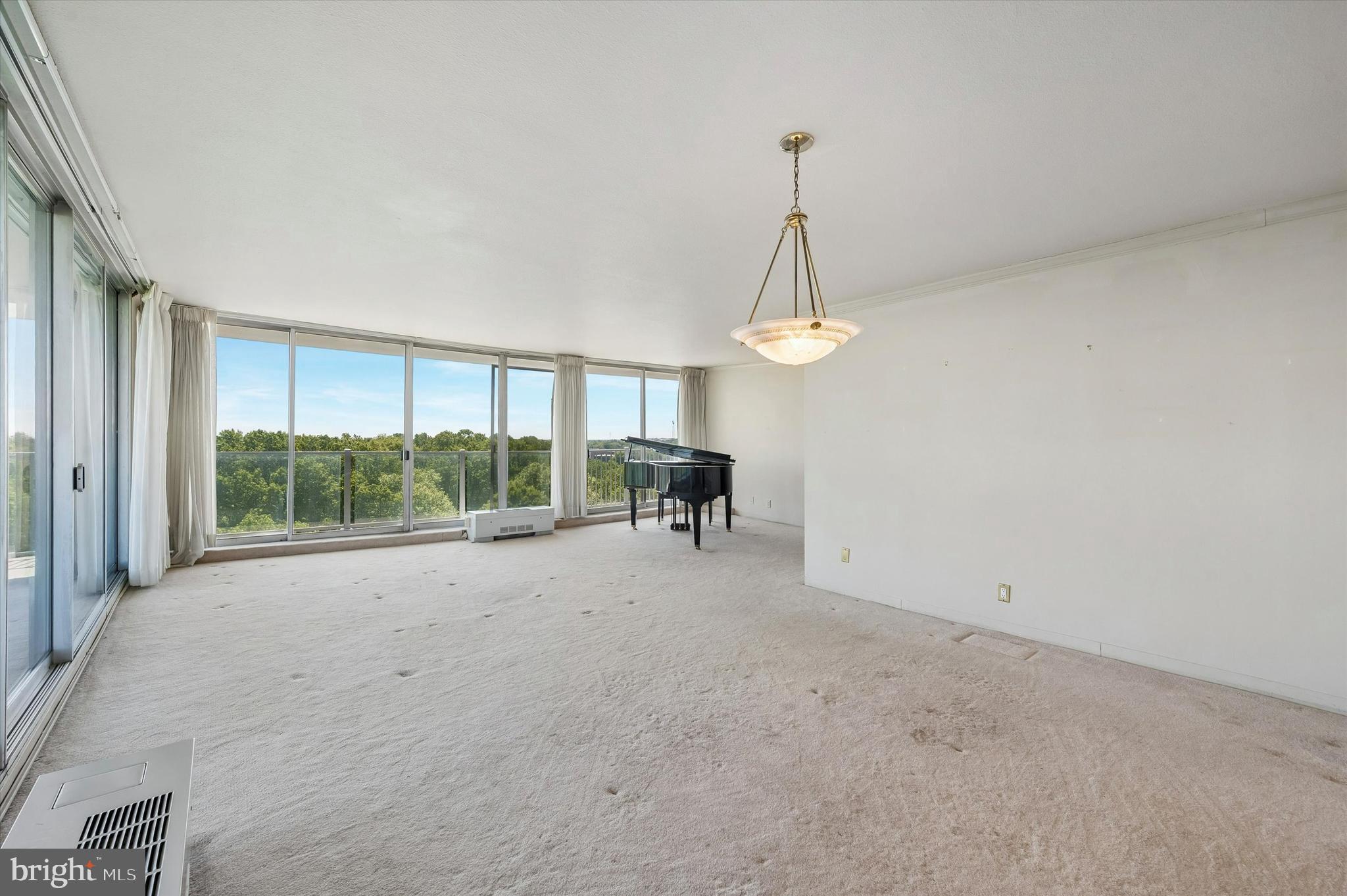 3900 West Ford Road, Unit 16E Philadelphia, PA 19131 - Photo 5 of 14 Dining Area