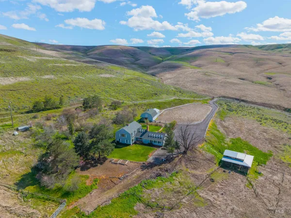 $1,244,000 | 531 Silcott Road, Clarkston, WA 99403