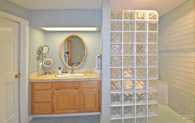 $1,500,000 | 531 Silcott Road, Clarkston, WA 99403