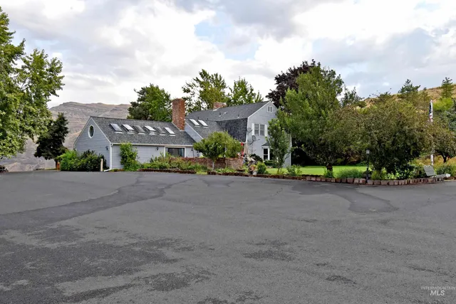 $1,500,000 | 531 Silcott Road, Clarkston, WA 99403