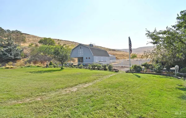 $1,244,000 | 531 Silcott Road, Clarkston, WA 99403