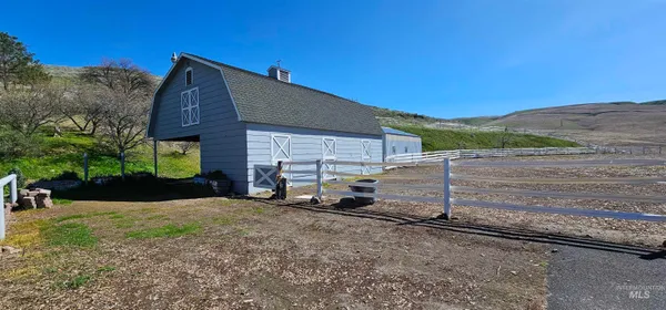 $1,244,000 | 531 Silcott Road, Clarkston, WA 99403