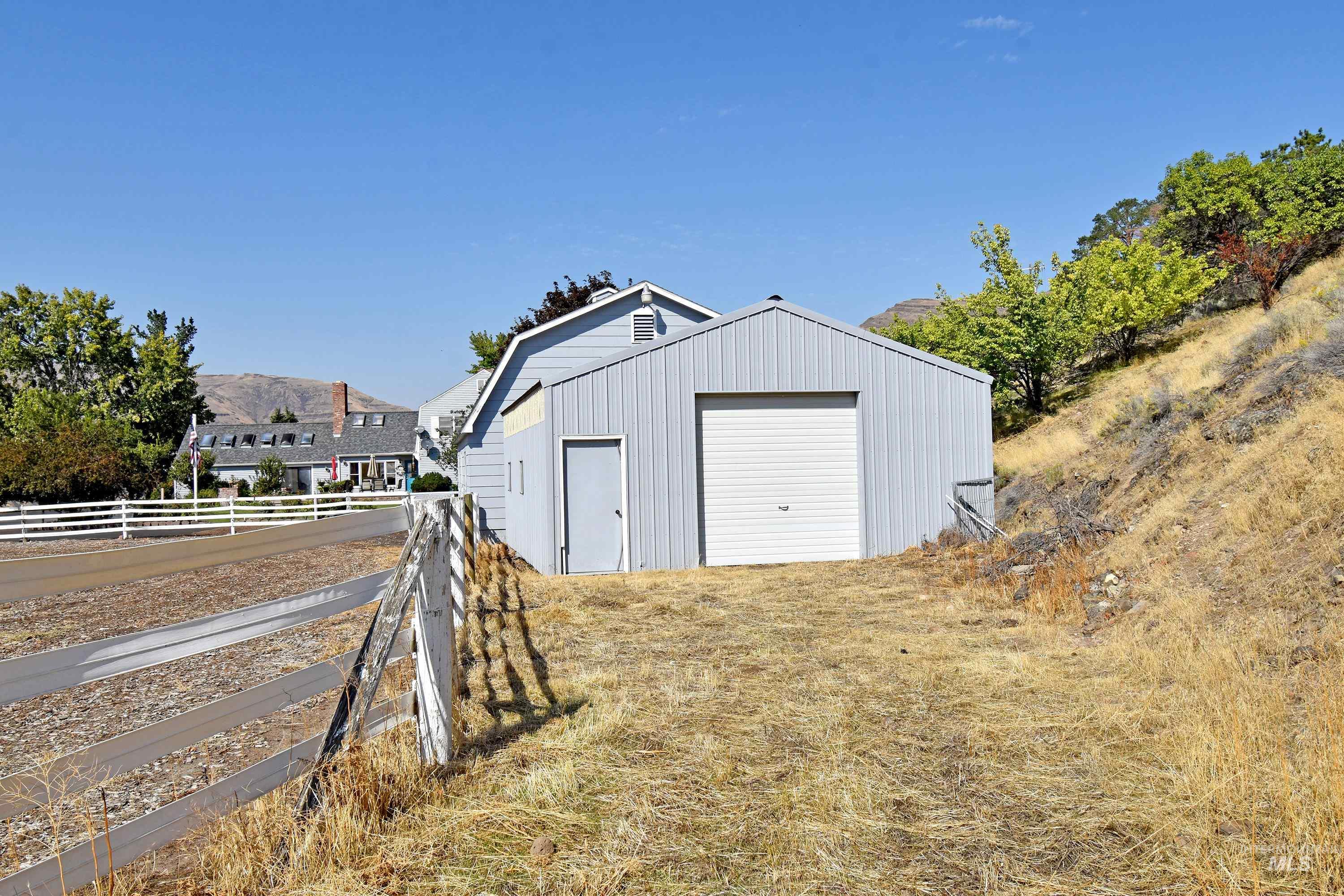 531 Silcott Road Clarkston, WA 99403 - Photo 39 of 48