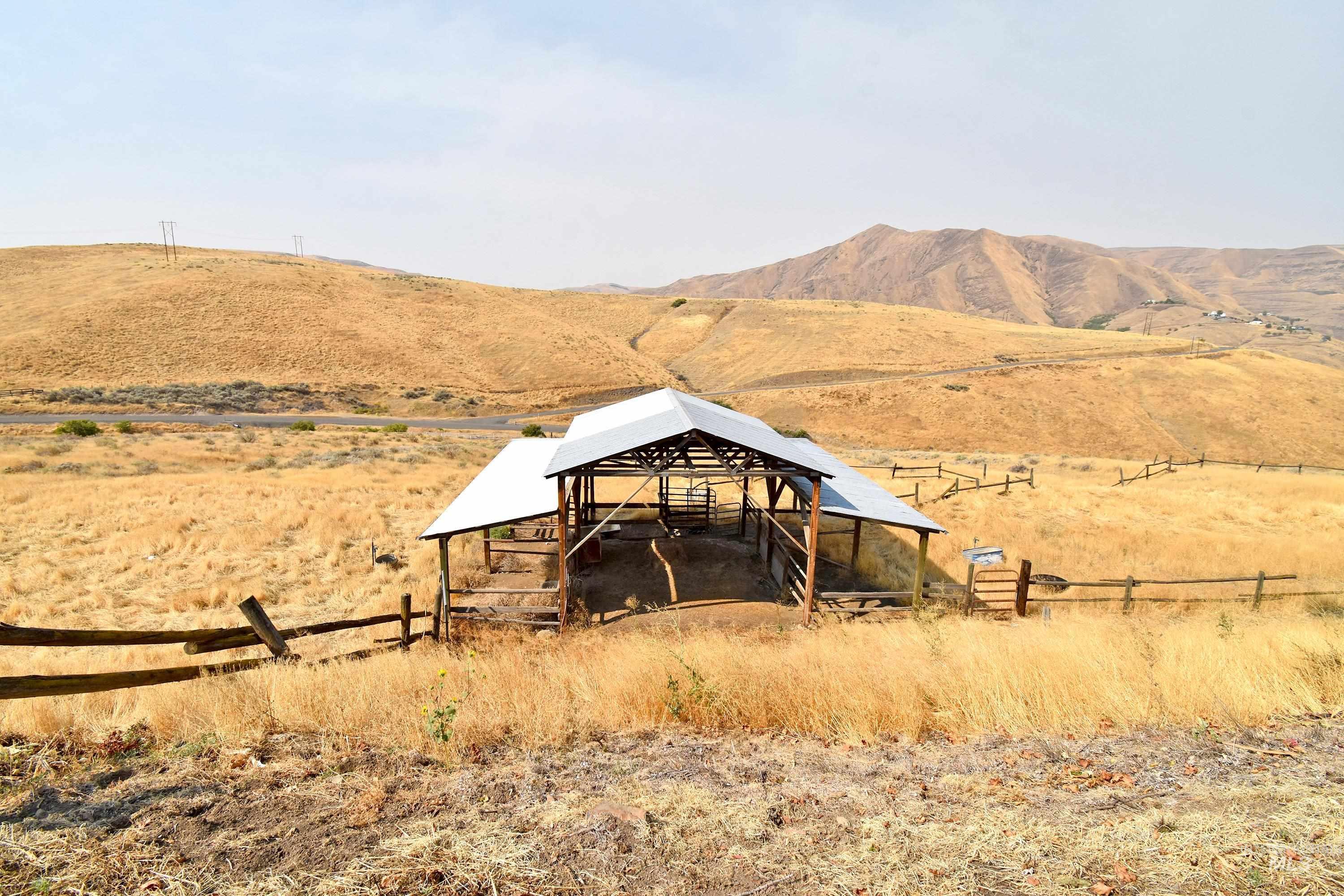 531 Silcott Road Clarkston, WA 99403 - Photo 44 of 48