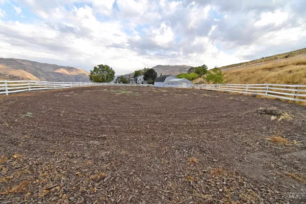 $1,244,000 | 531 Silcott Road, Clarkston, WA 99403