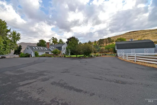 $1,500,000 | 531 Silcott Road, Clarkston, WA 99403