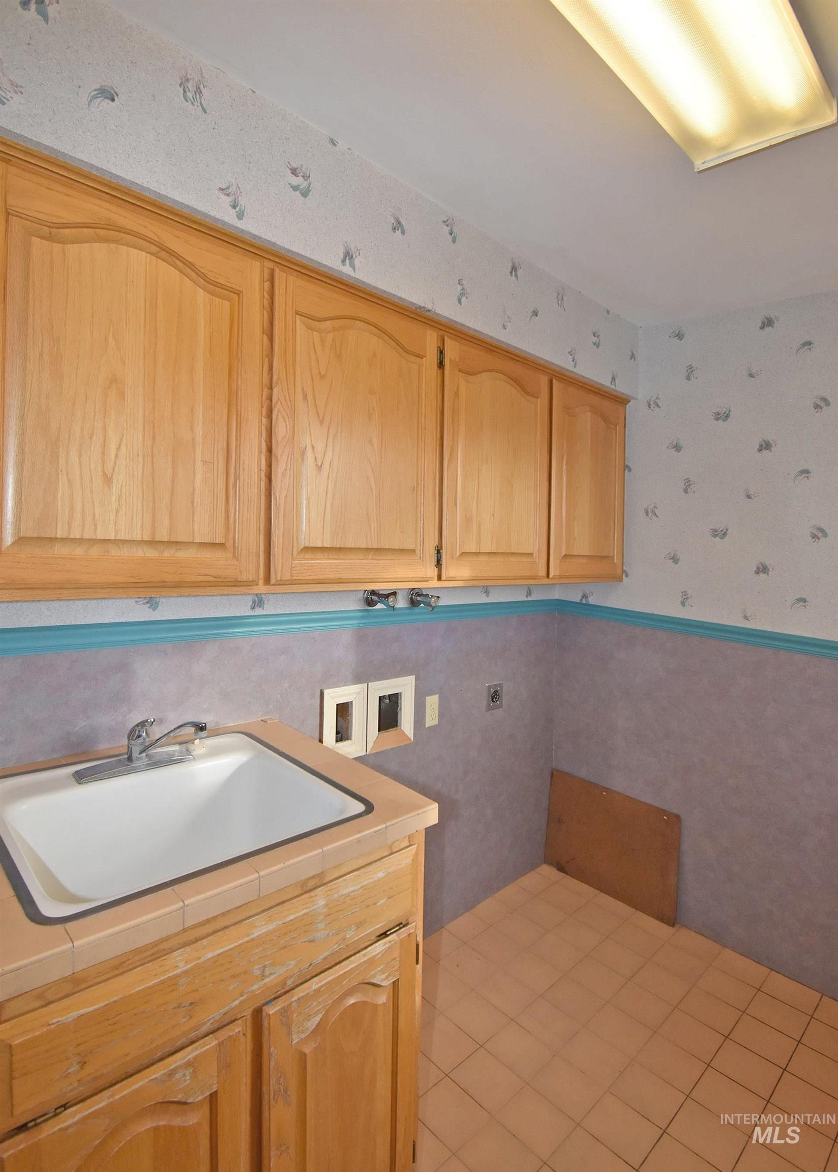 531 Silcott Road Clarkston, WA 99403 - Photo 10 of 48